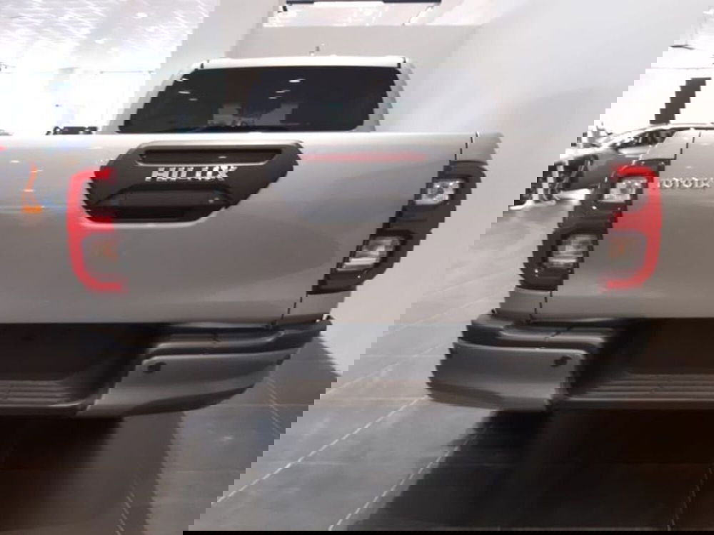 Toyota Hilux nuova a Vicenza (5)