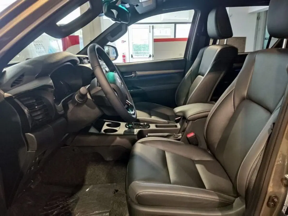 Toyota Hilux nuova a Vicenza (14)