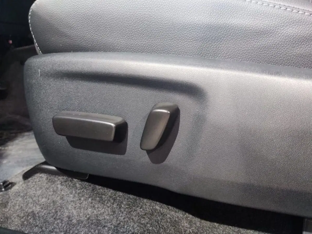 Toyota Hilux nuova a Vicenza (15)