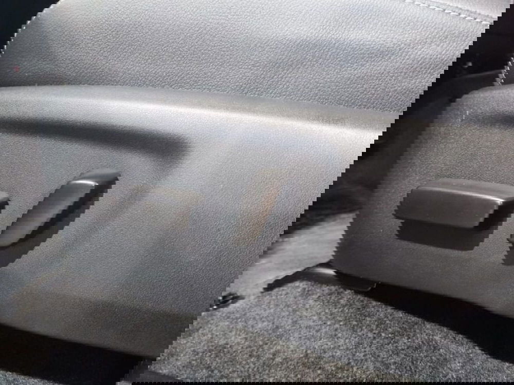 Toyota Hilux nuova a Vicenza (15)