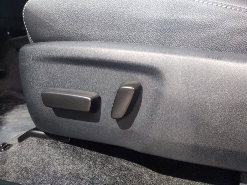 Toyota Hilux nuova a Vicenza (15)