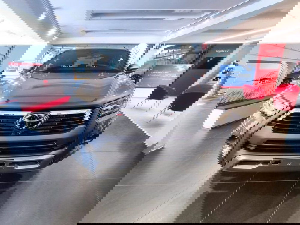 Toyota Hilux nuova a Vicenza (7)