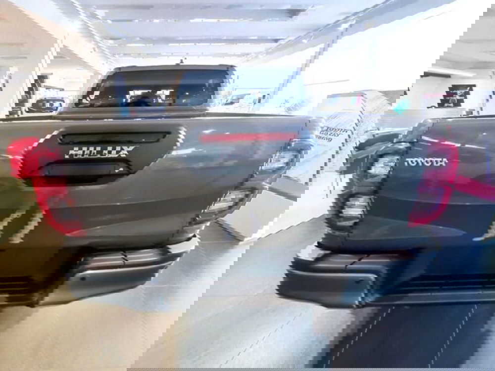 Toyota Hilux nuova a Vicenza (8)