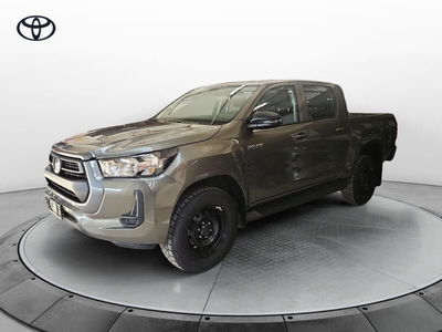 Toyota Hilux 2.D-4D 4WD porte Double Cab Comfort nuova a Vicenza