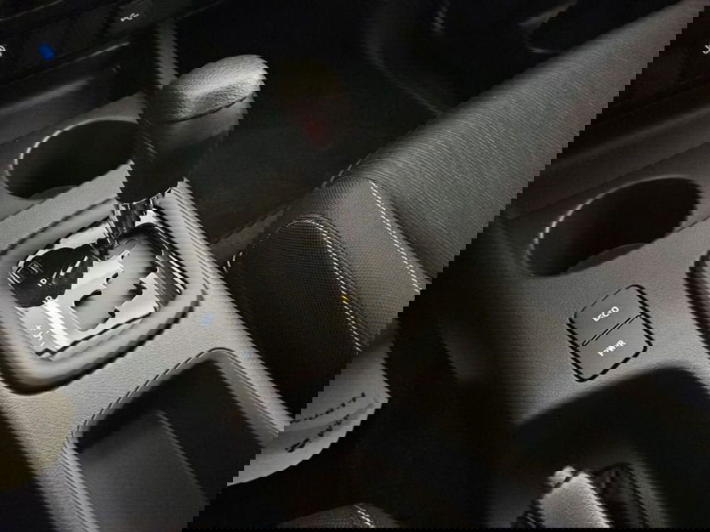 Toyota Hilux nuova a Vicenza (14)