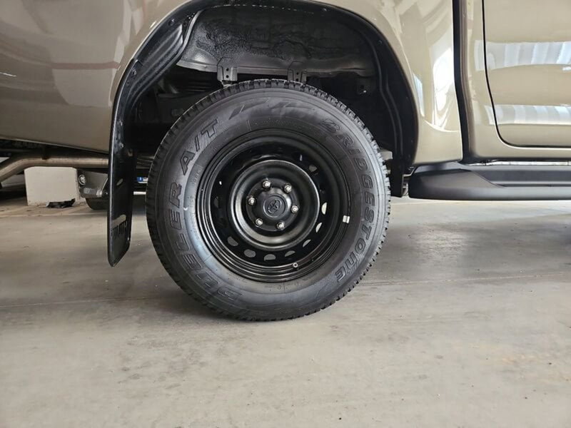 Toyota Hilux nuova a Vicenza (6)
