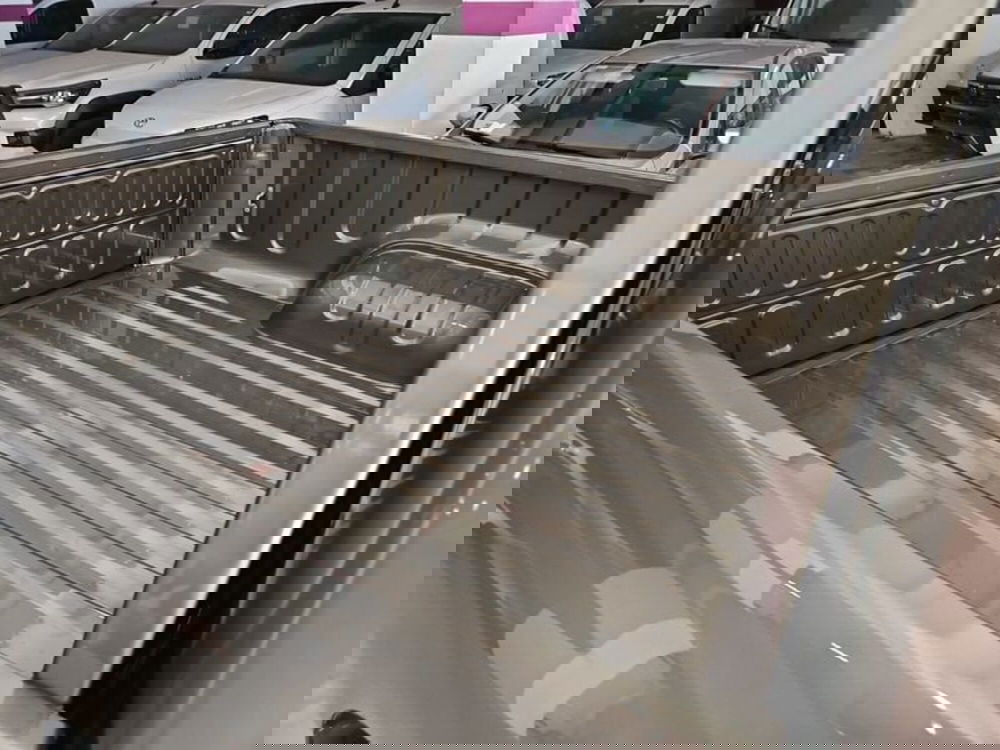 Toyota Hilux nuova a Vicenza (7)