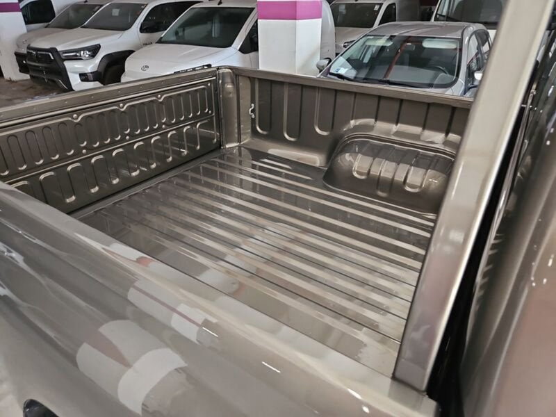 Toyota Hilux nuova a Vicenza (7)