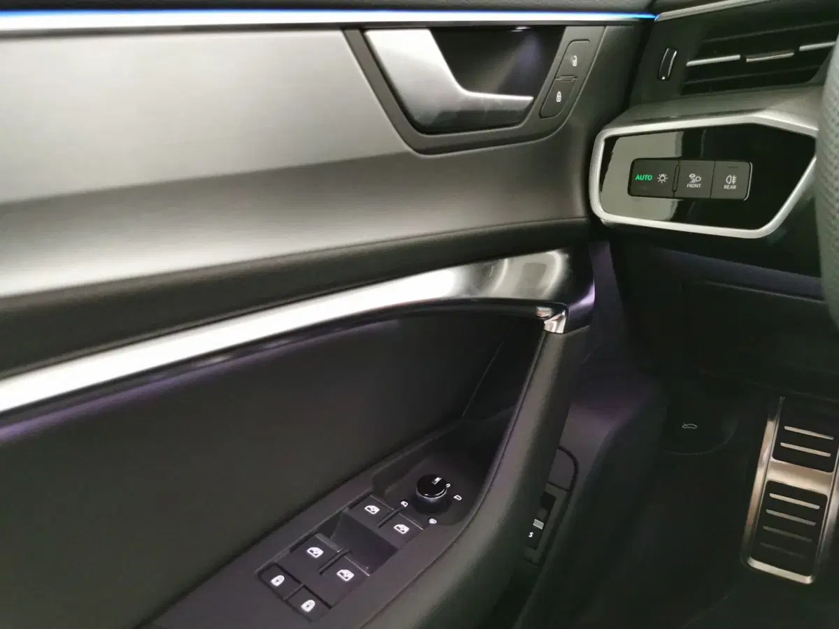 Audi A6 Avant nuova a Chieti (20)