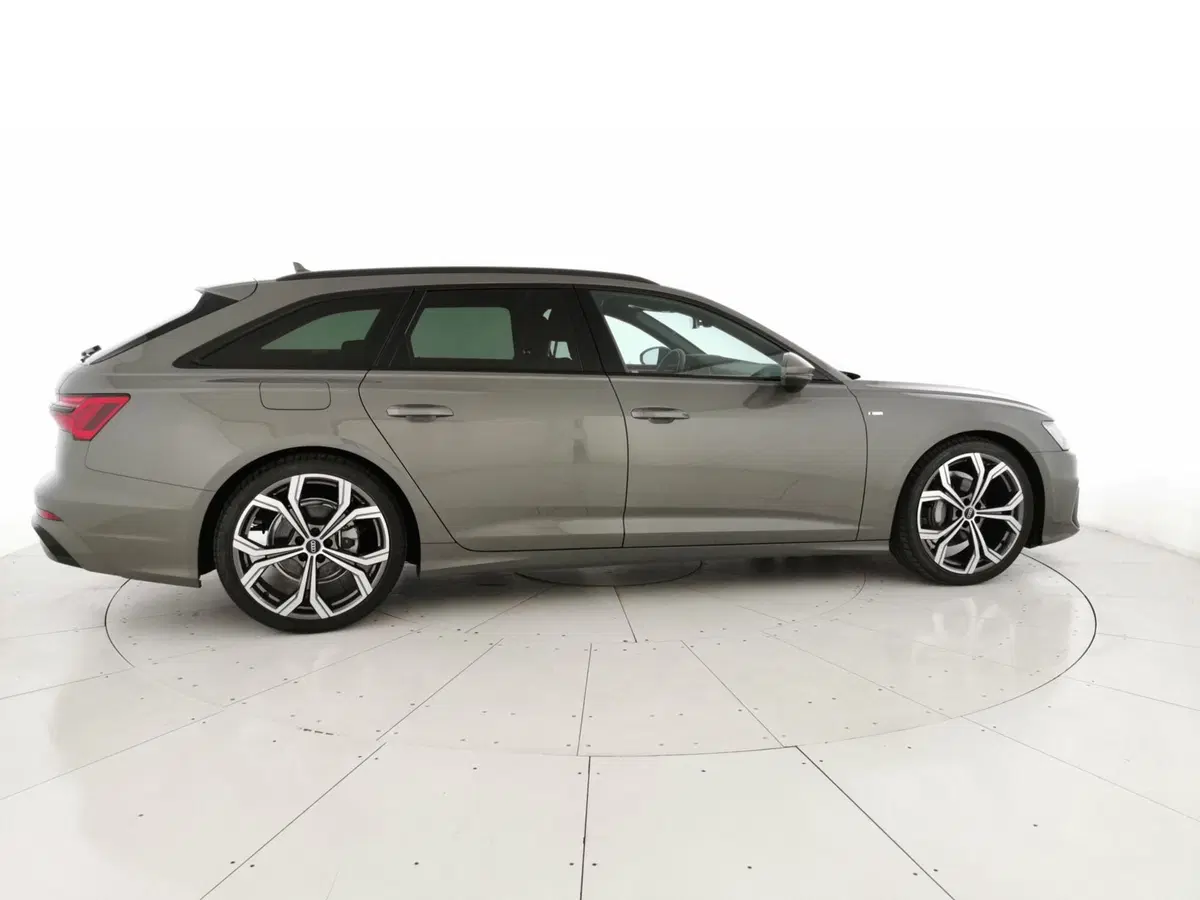 Audi A6 Avant nuova a Chieti (4)