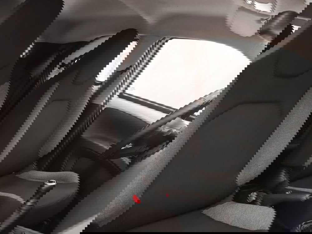 Toyota Aygo X usata a Roma (7)