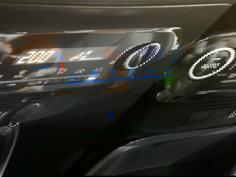 Toyota Aygo X nuova a Bologna (14)