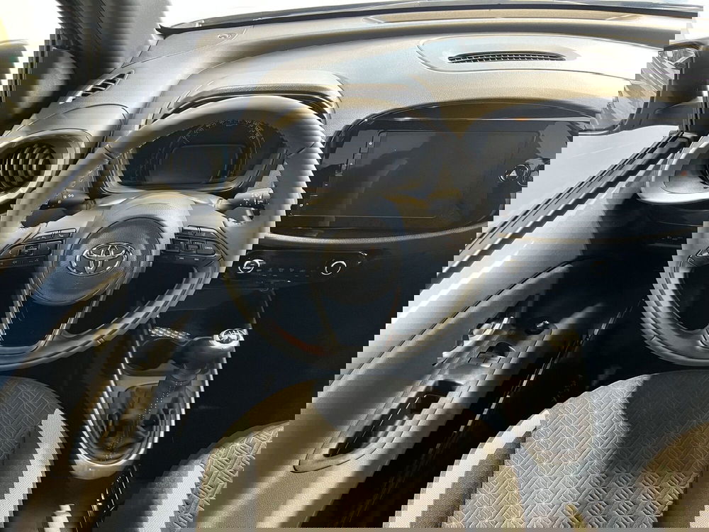 Toyota Aygo X nuova a Bologna (8)