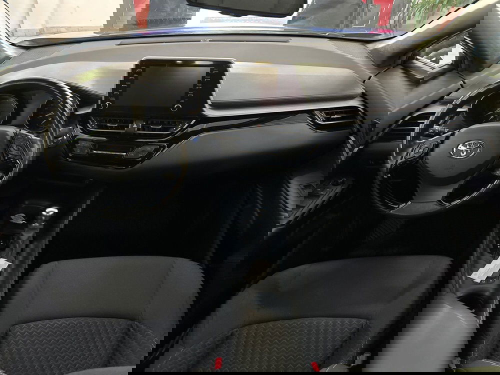 Toyota Toyota C-HR usata a Bologna (10)