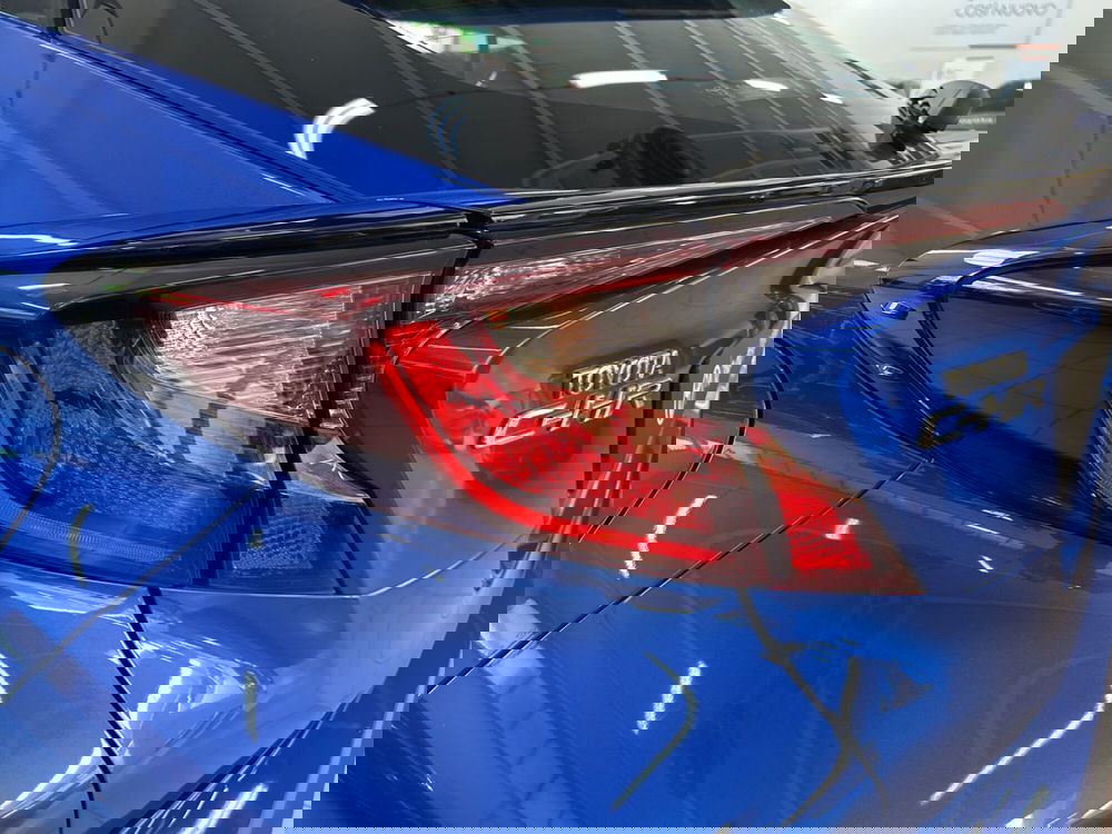 Toyota Toyota C-HR usata a Bologna (18)