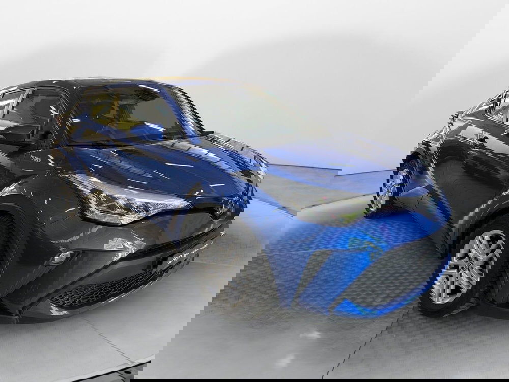 Toyota Toyota C-HR usata a Bologna (3)