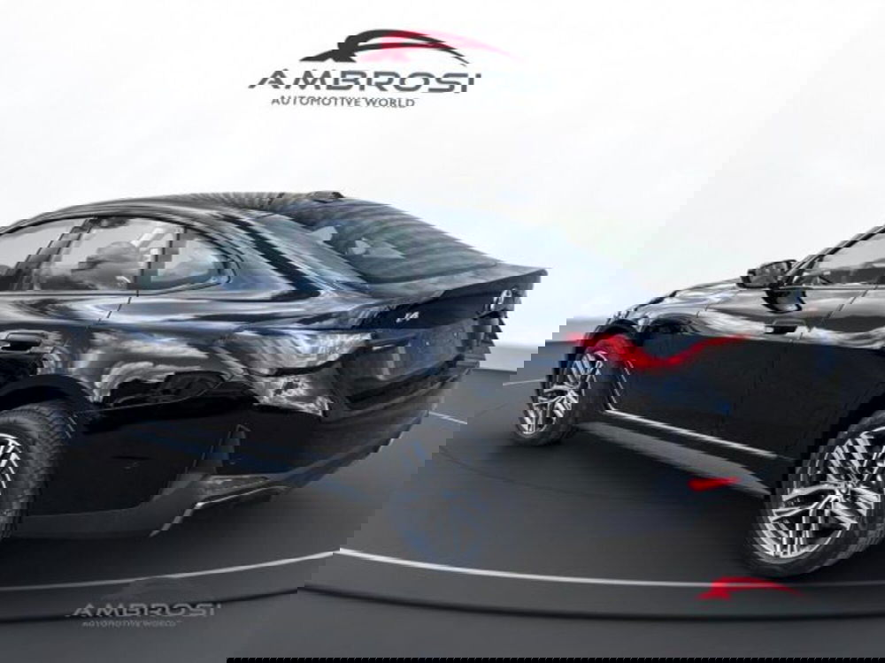 BMW i4 usata a Perugia (4)