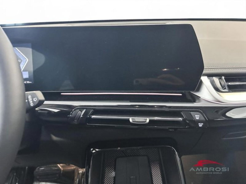 BMW iX1 usata a Perugia (13)