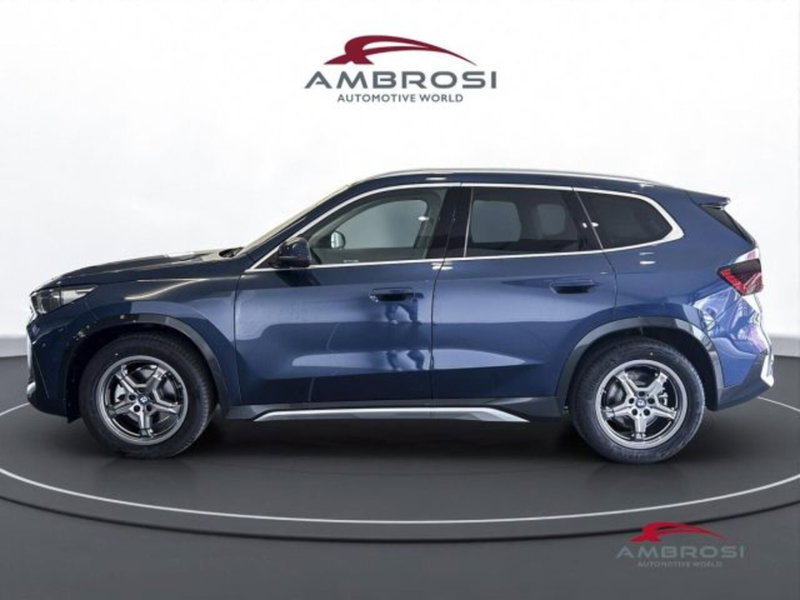 BMW iX1 usata a Perugia (6)