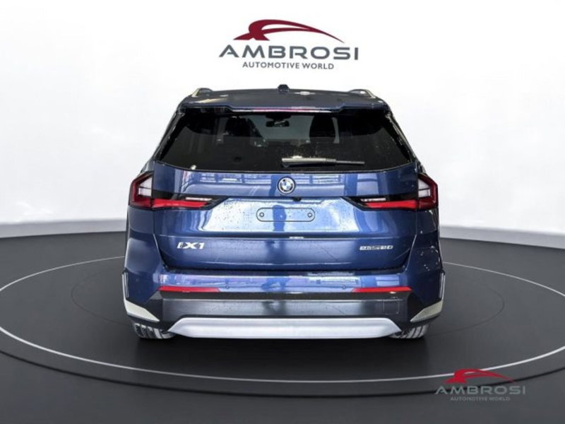 BMW iX1 usata a Perugia (8)