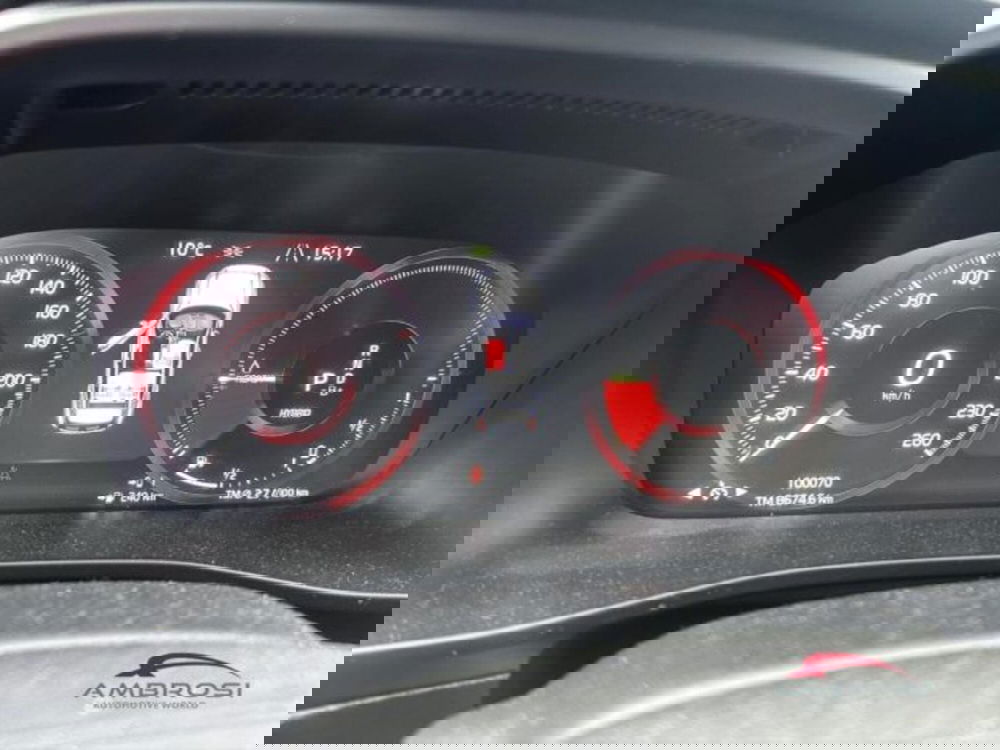 Volvo XC40 usata a Perugia (12)