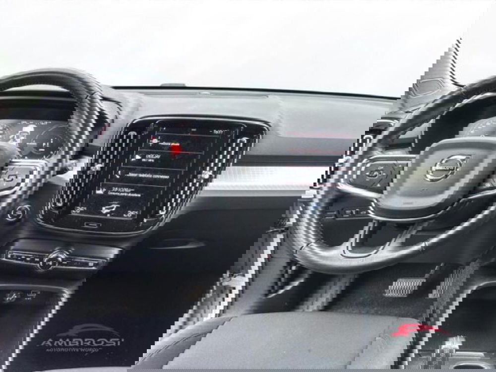 Volvo XC40 usata a Perugia (14)