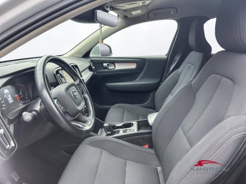 Volvo XC40 usata a Perugia (9)