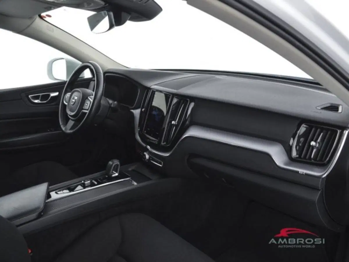 Volvo XC60 usata a Perugia (12)