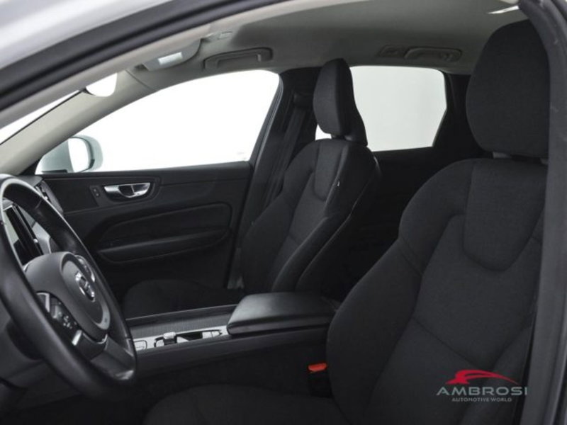 Volvo XC60 usata a Perugia (9)