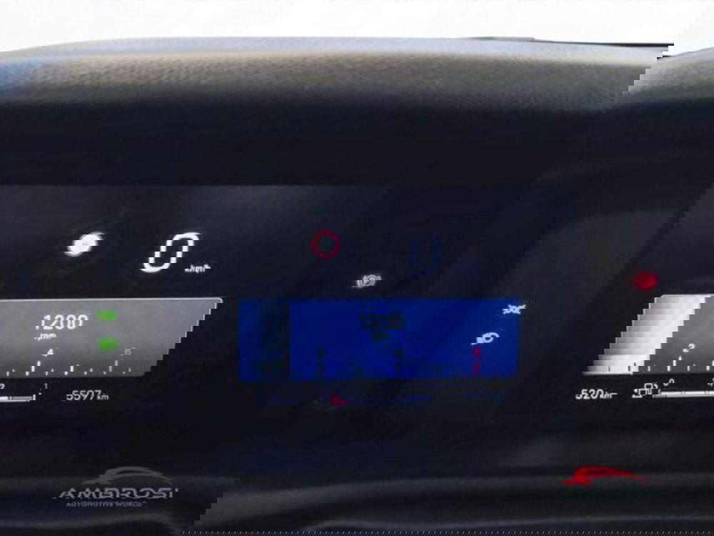 Jeep Avenger usata a Perugia (13)