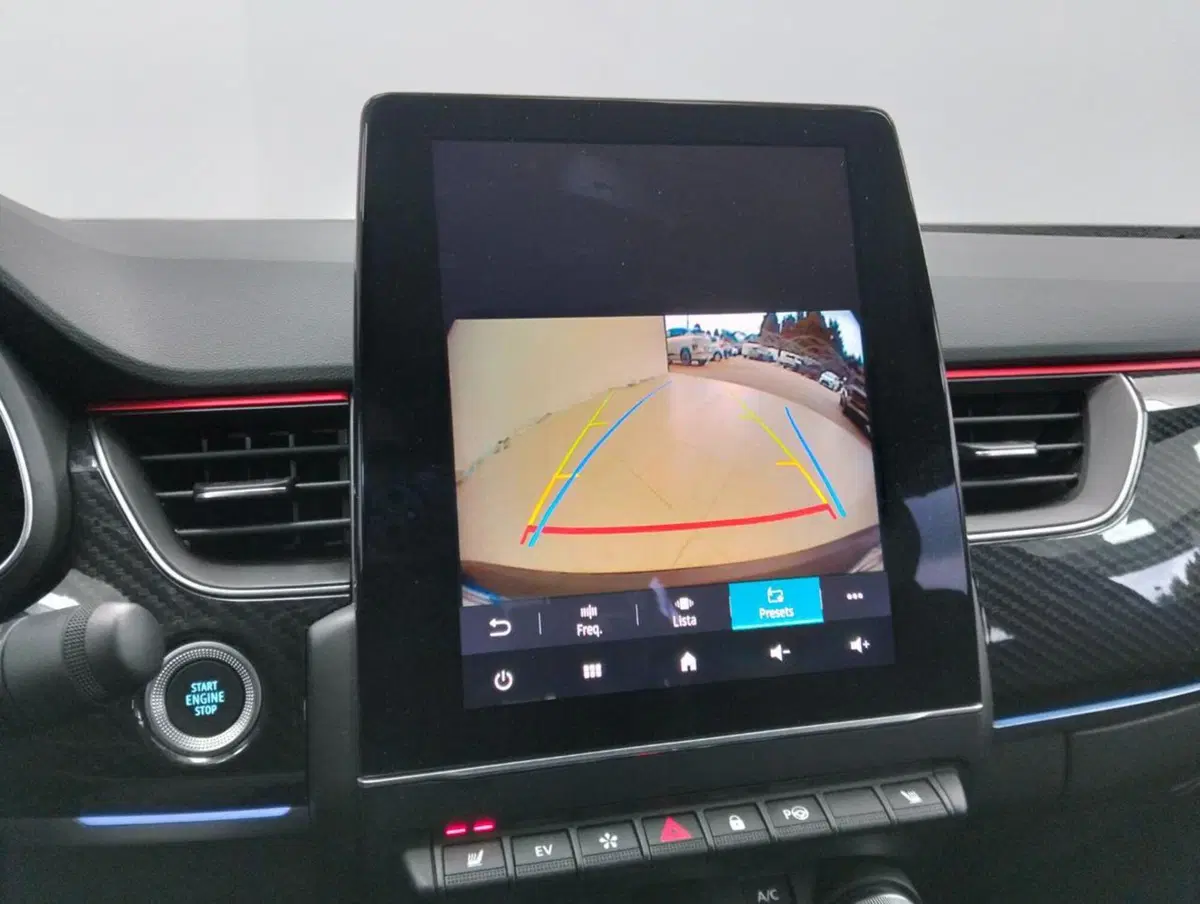 Renault Arkana usata a Como (18)
