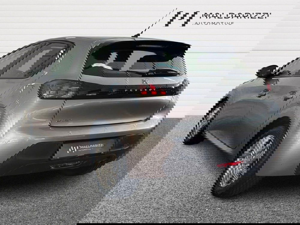 Peugeot 208 usata a Bari (4)