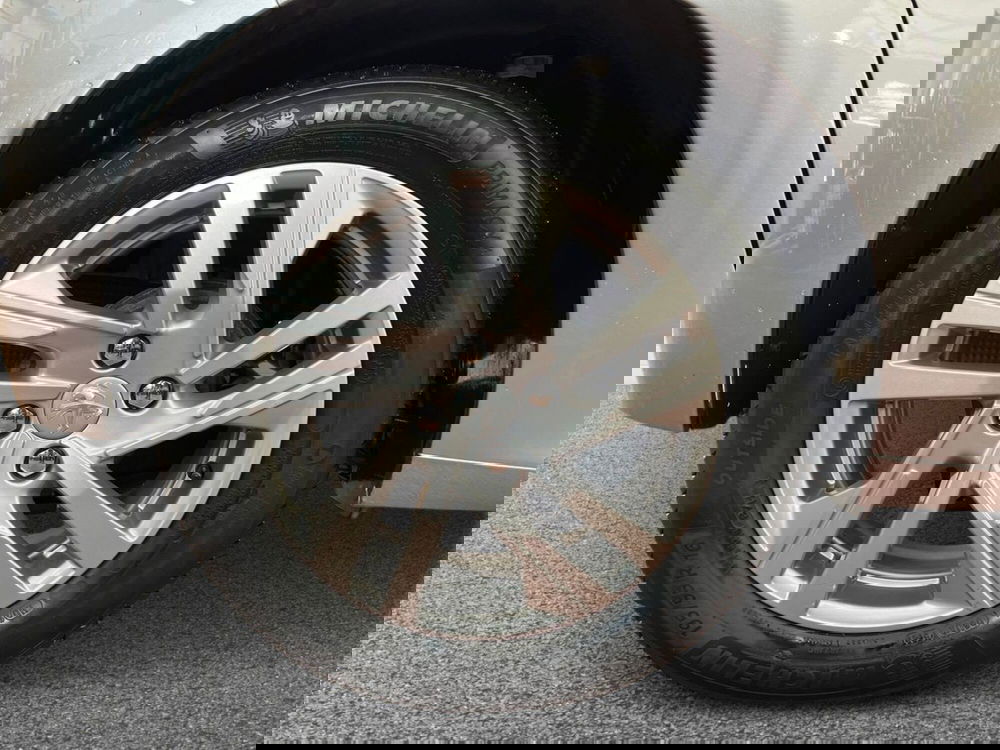 Peugeot 208 usata a Bari (6)