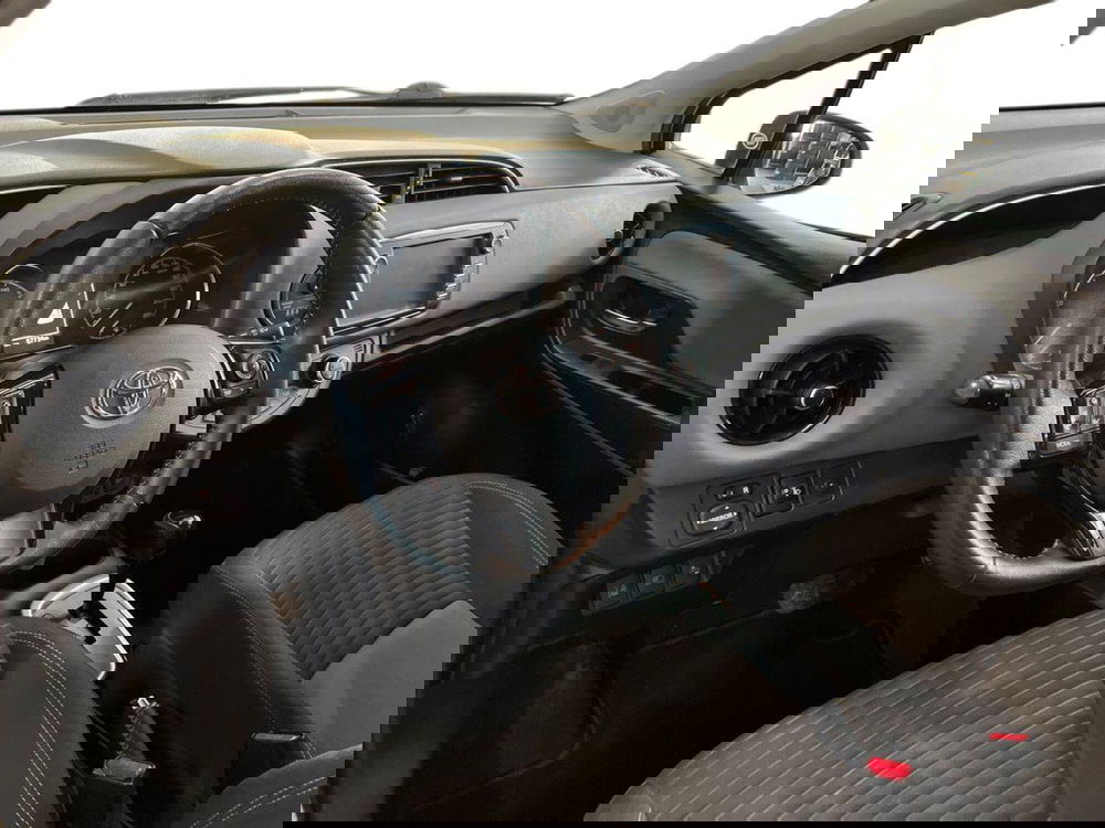 Toyota Yaris usata a Bari (10)