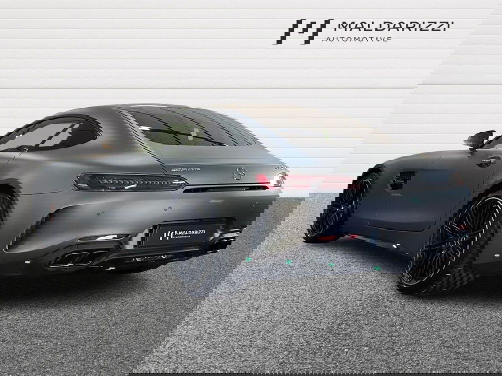 Mercedes-Benz Classe GT Coupé usata a Bari (4)