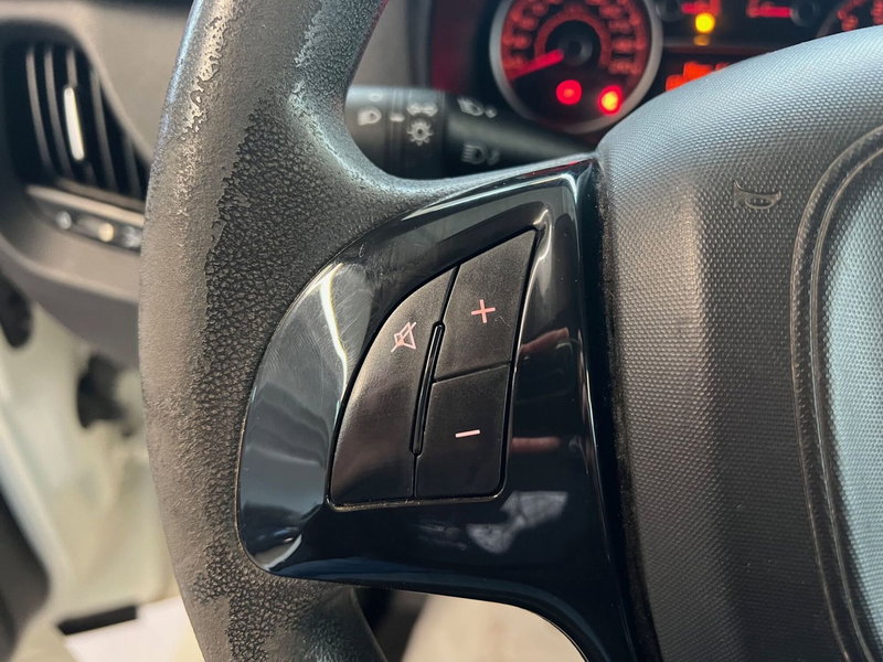 Fiat Doblò Furgone usata a Bari (18)