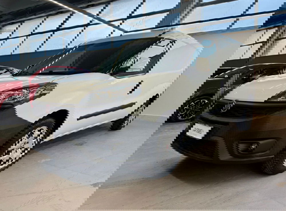 Fiat Doblò Furgone usata a Bari (3)