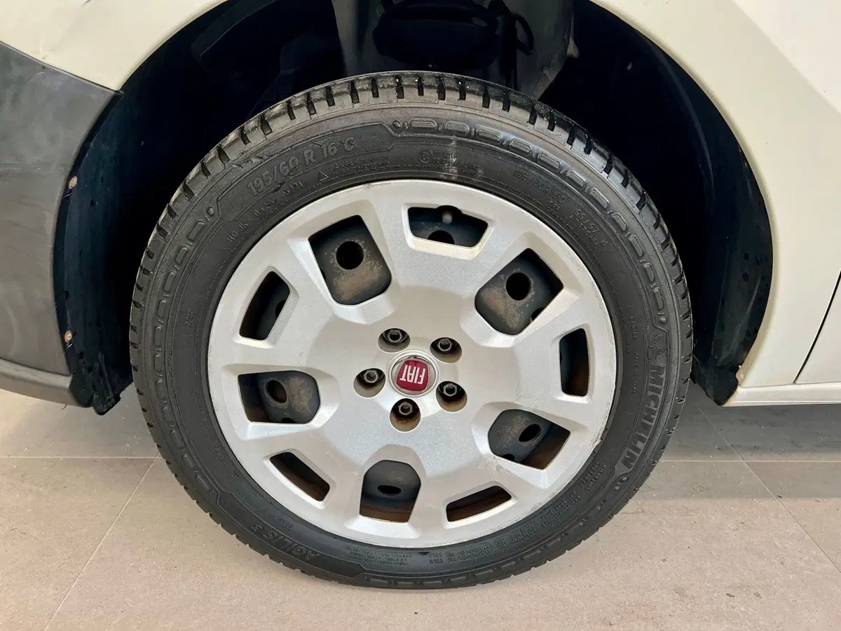 Fiat Doblò Furgone usata a Bari (5)