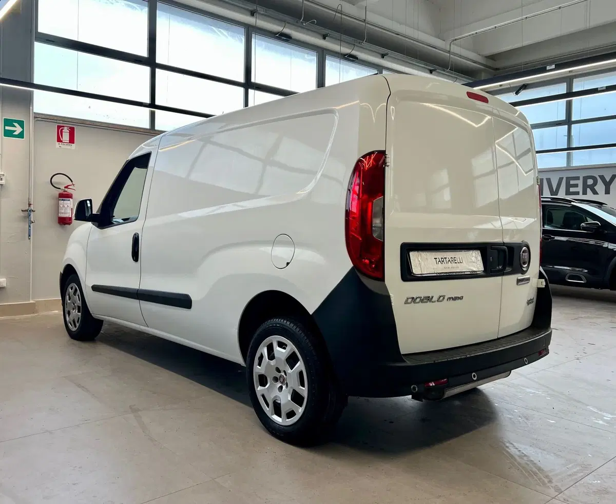 Fiat Doblò Furgone usata a Bari (6)