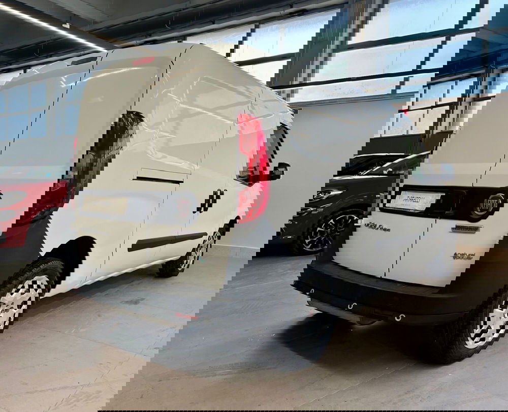 Fiat Doblò Furgone usata a Bari (8)