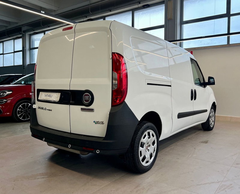 Fiat Doblò Furgone usata a Bari (8)