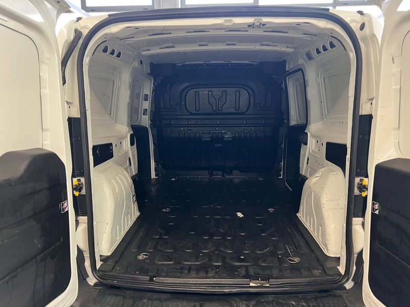 Fiat Doblò Furgone usata a Bari (9)