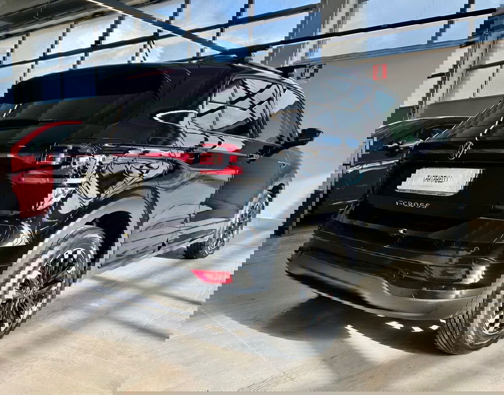 Volkswagen T-Cross usata a Bari (8)