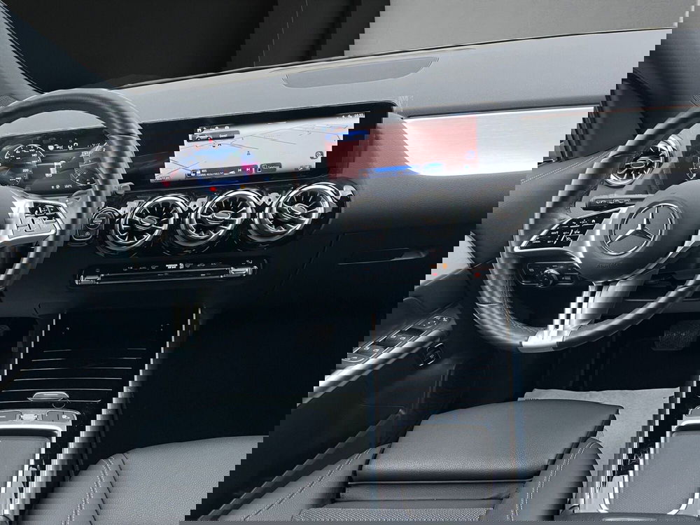 Mercedes-Benz GLA SUV usata a Cosenza (14)