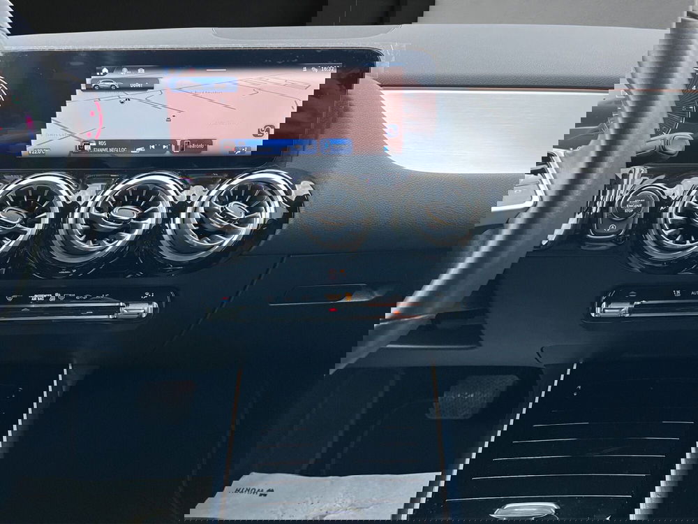 Mercedes-Benz GLA SUV usata a Cosenza (16)