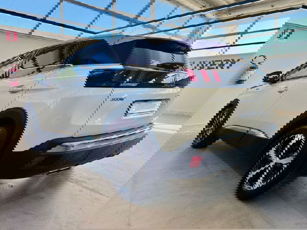Peugeot 3008 usata a Bari (10)