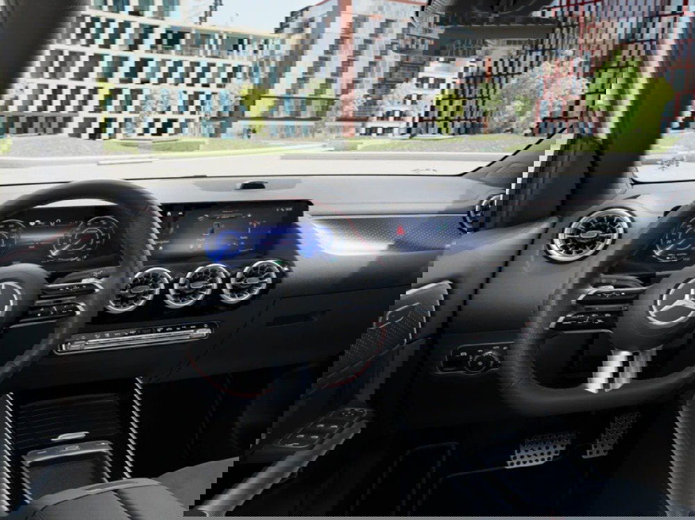 Mercedes-Benz EQA nuova a Ancona (11)