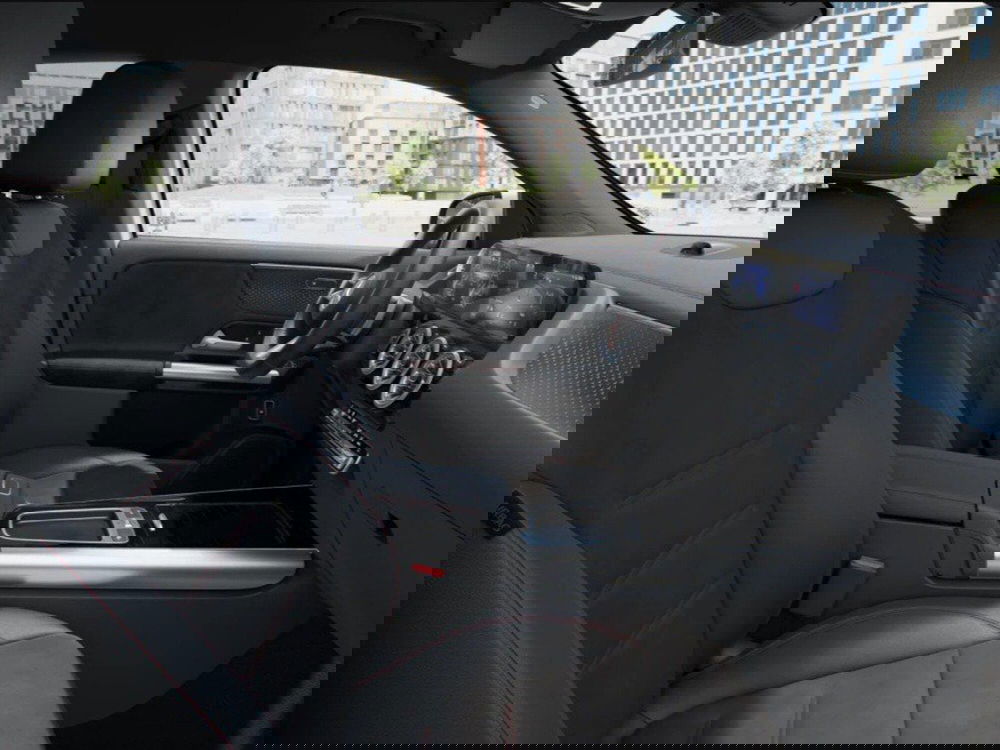 Mercedes-Benz EQA nuova a Ancona (9)