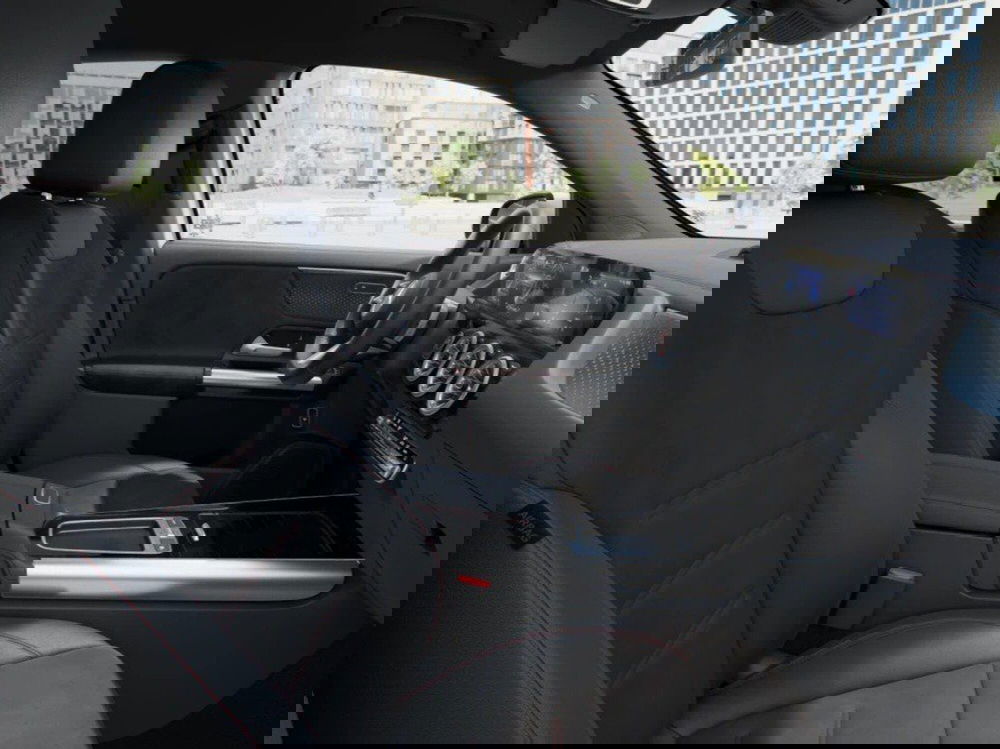 Mercedes-Benz EQA nuova a Ancona (10)