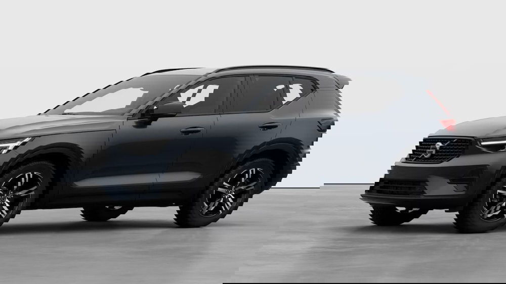 Volvo XC40 nuova a Como